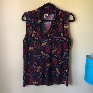 Patterned Sleeveless Blouse